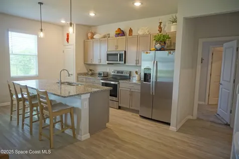 1909 Thomasville Avenue SE Palm Bay FL 32909