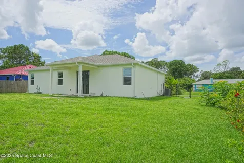1909 Thomasville Avenue SE Palm Bay FL 32909