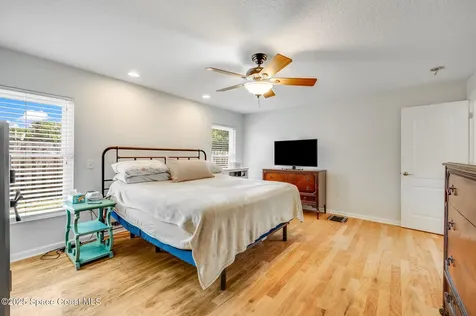 345 Lake Point Place Merritt Island FL 32953
