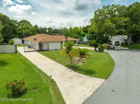 345 Lake Point Place Merritt Island FL 32953
