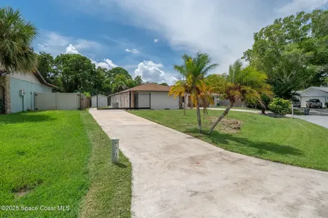 345 Lake Point Place Merritt Island FL 32953