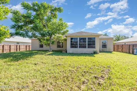 1425 Silva Street SE Palm Bay FL 32909