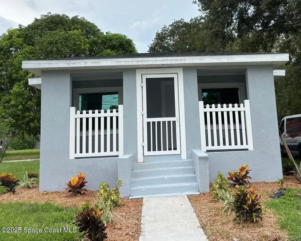 918 Wager Avenue Titusville FL 32780