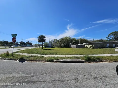 4620 Rosehill Avenue Titusville FL 32780