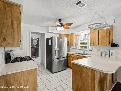 1637 Bruman Terrace Melbourne FL 32935