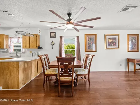 1637 Bruman Terrace Melbourne FL 32935