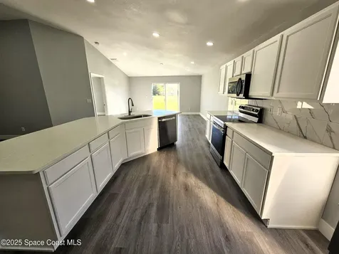 2264 Bayhill Drive Melbourne FL 32940