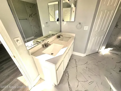 2264 Bayhill Drive Melbourne FL 32940