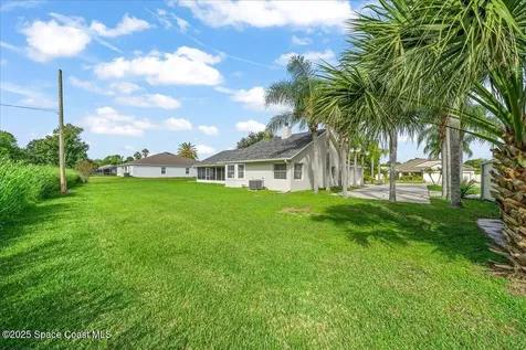 1070 Dolores Road NE Palm Bay FL 32907