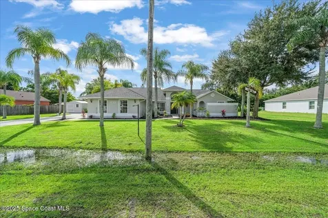 1070 Dolores Road NE Palm Bay FL 32907