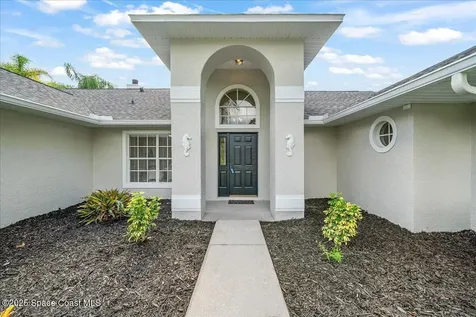 1070 Dolores Road NE Palm Bay FL 32907
