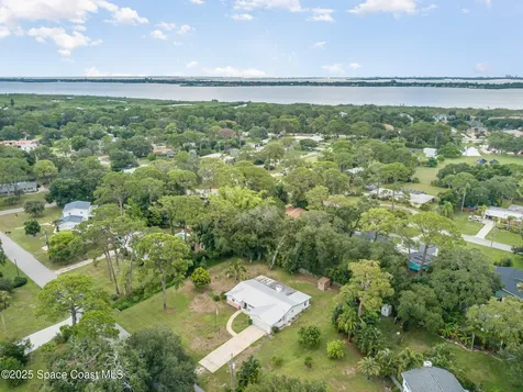 2210 Heron Drive Merritt Island FL 32952