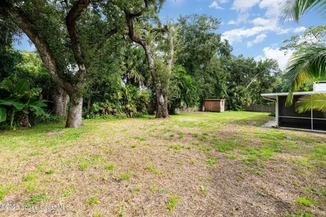 2210 Heron Drive Merritt Island FL 32952
