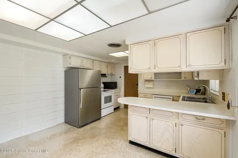 2210 Heron Drive Merritt Island FL 32952