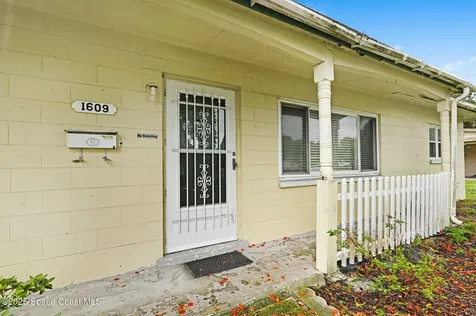 1609 Holland Street Melbourne FL 32935