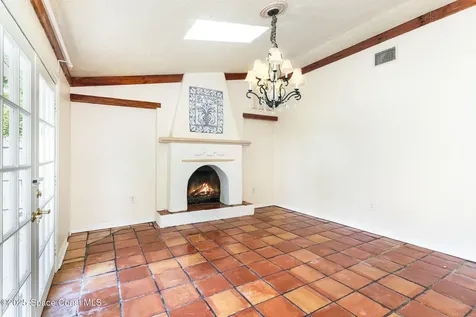 686 Brisbane Street NE Palm Bay FL 32907