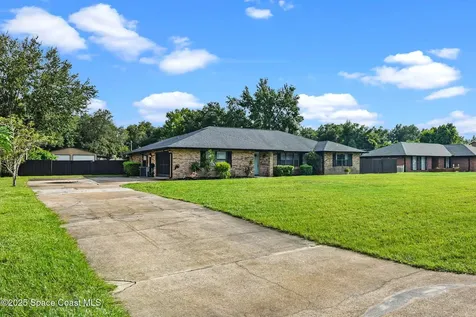 1873 Carrin Street Deltona FL 32738