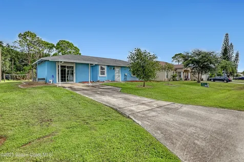 561 Belvedere Road NW Palm Bay FL 32907