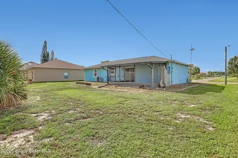 561 Belvedere Road NW Palm Bay FL 32907
