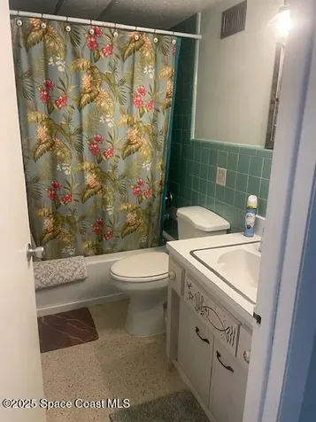 2571, 2581 S Vernon Drive NE Palm Bay FL 32905