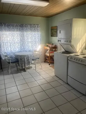 2571, 2581 S Vernon Drive NE Palm Bay FL 32905