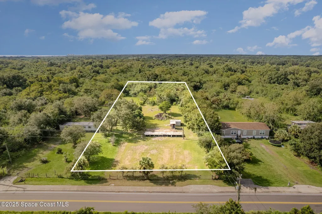2585 Wiley Avenue Mims FL 32754