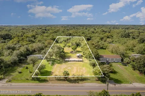2585 Wiley Avenue Mims FL 32754