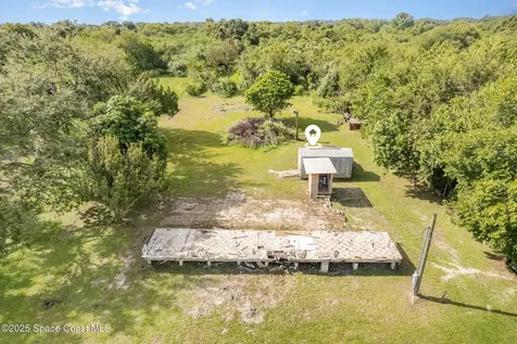 2585 Wiley Avenue Mims FL 32754