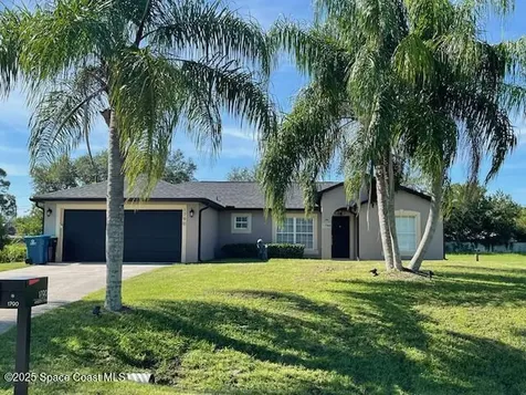 1790 Ashcroft Street NW Palm Bay FL 32907