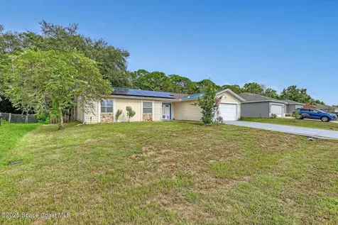 871 Dunkirk Avenue NW Palm Bay FL 32907