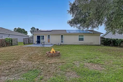 871 Dunkirk Avenue NW Palm Bay FL 32907