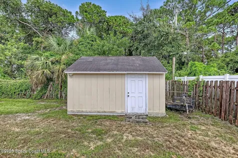 871 Dunkirk Avenue NW Palm Bay FL 32907