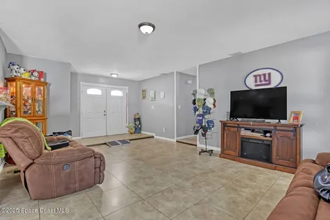 871 Dunkirk Avenue NW Palm Bay FL 32907