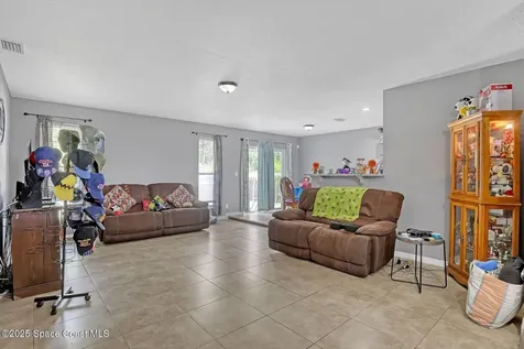 871 Dunkirk Avenue NW Palm Bay FL 32907