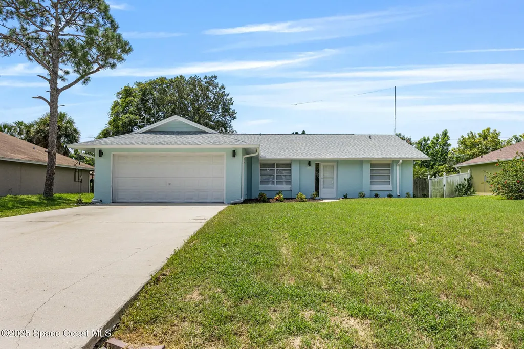 1738 Hays Street NW Palm Bay FL 32907