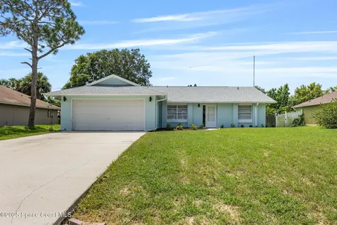 1738 Hays Street NW Palm Bay FL 32907