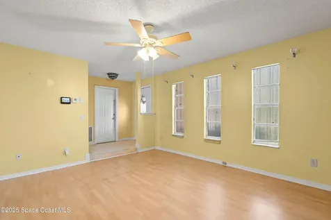 533 Castana Avenue SE Palm Bay FL 32909