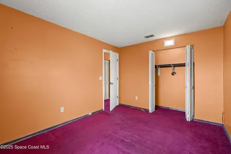 533 Castana Avenue SE Palm Bay FL 32909