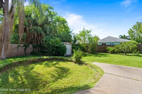 533 Castana Avenue SE Palm Bay FL 32909