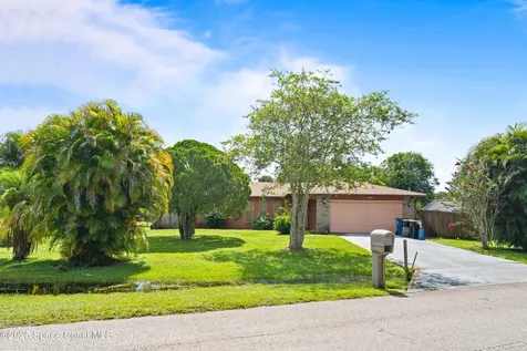 533 Castana Avenue SE Palm Bay FL 32909
