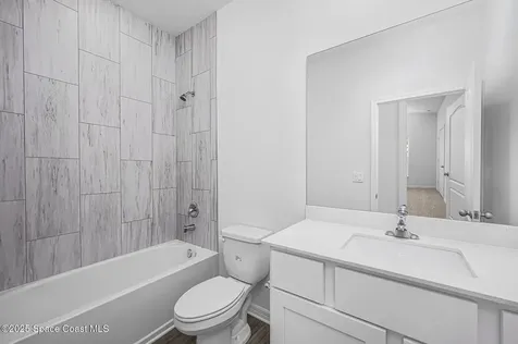 472 Oldenberg Street SW Palm Bay FL 32908