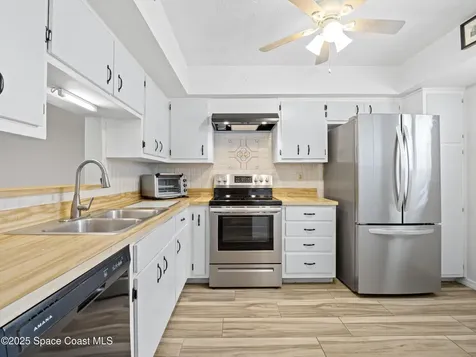 725 Port Malabar Boulevard NE Palm Bay FL 32905