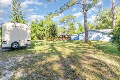 1804 Thomasville Avenue SE Palm Bay FL 32909