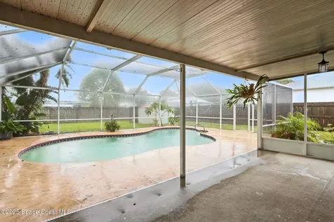 850 Crawford Avenue SE Palm Bay FL 32909
