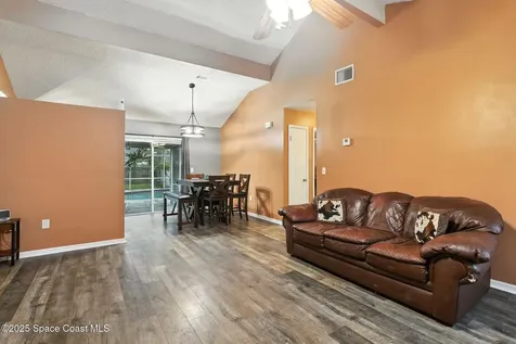 850 Crawford Avenue SE Palm Bay FL 32909
