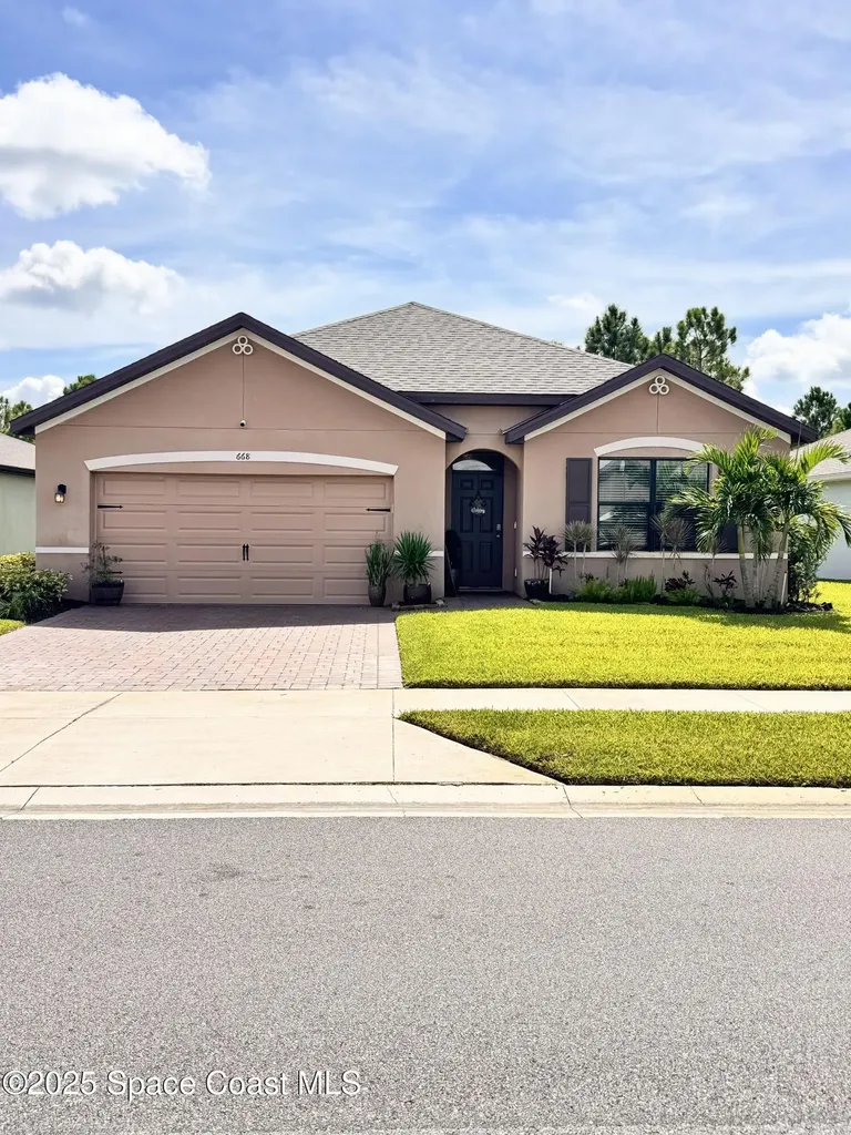 668 Old Country Road SE Palm Bay FL 32909
