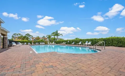 668 Old Country Road SE Palm Bay FL 32909