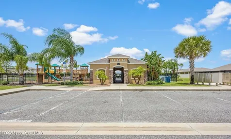 668 Old Country Road SE Palm Bay FL 32909