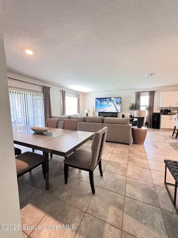668 Old Country Road SE Palm Bay FL 32909