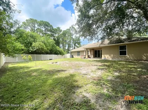 450 Scodella Street SW Palm Bay FL 32908